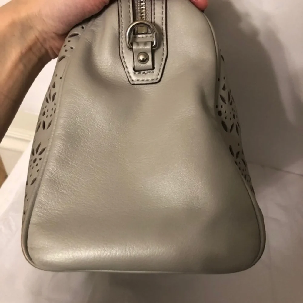 COACH TAYLOR EYELET LEATHER SATCHEL (COACH F27392)